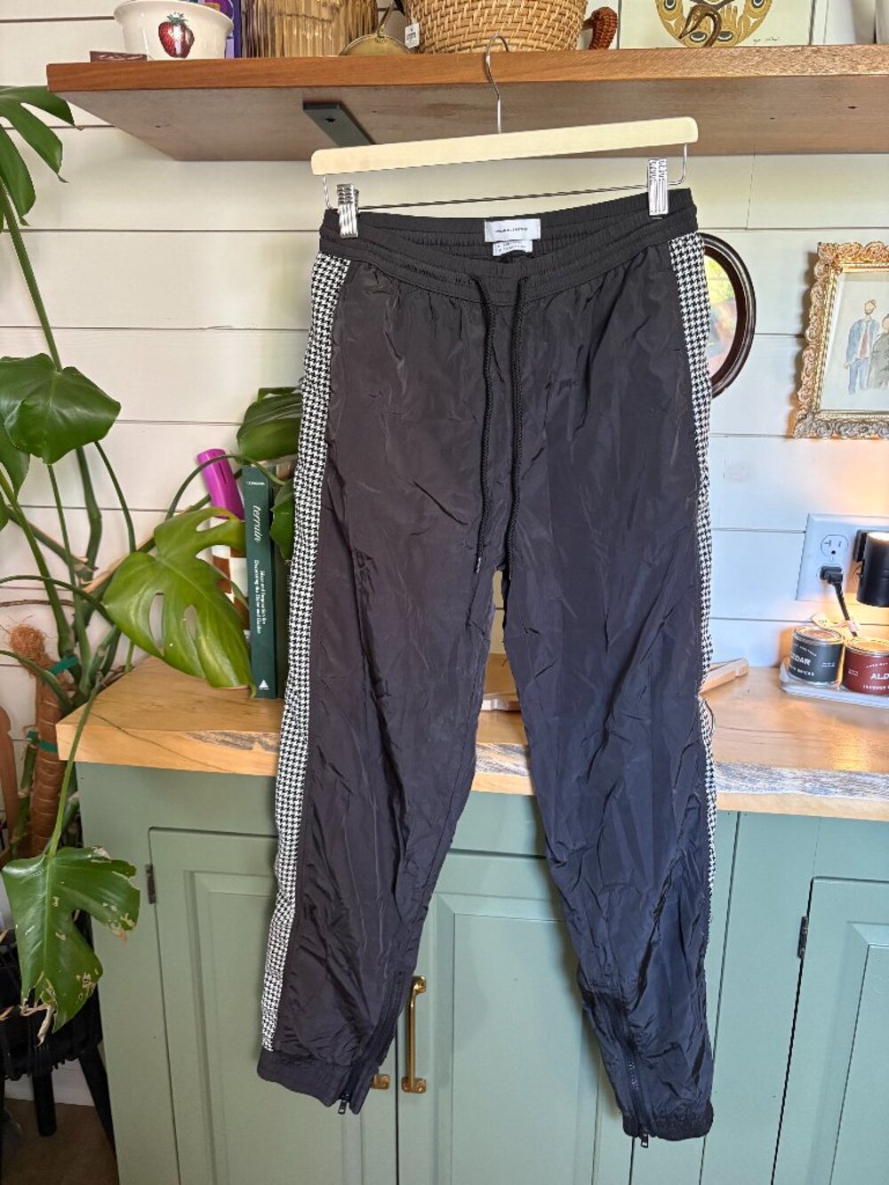 Urban Outfitters Nylon Track Pants – Black Houndstooth Side Stripe – Medium